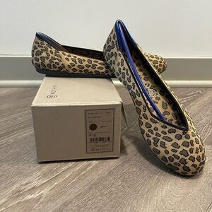 Rothys Spotted Flat LIKE NEW